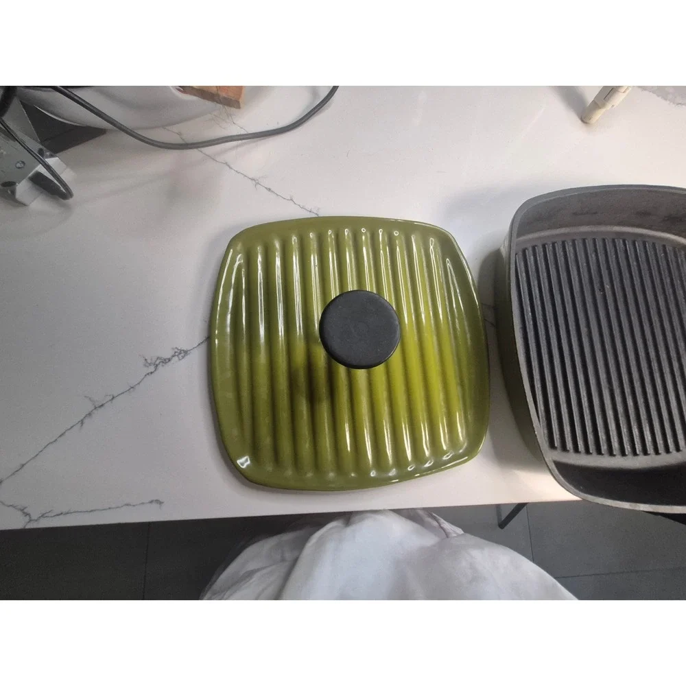 N/A enameled cast